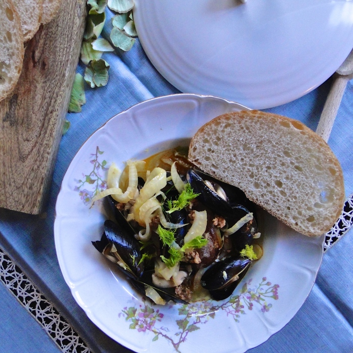 Mussels in White Wone